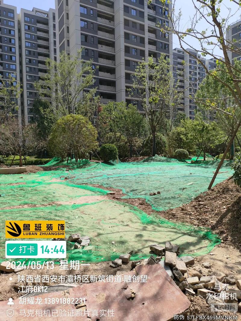 望江園林綠化工程施工進(jìn)行時(shí) 現(xiàn)場實(shí)拍直擊工程進(jìn)度與綠化之美